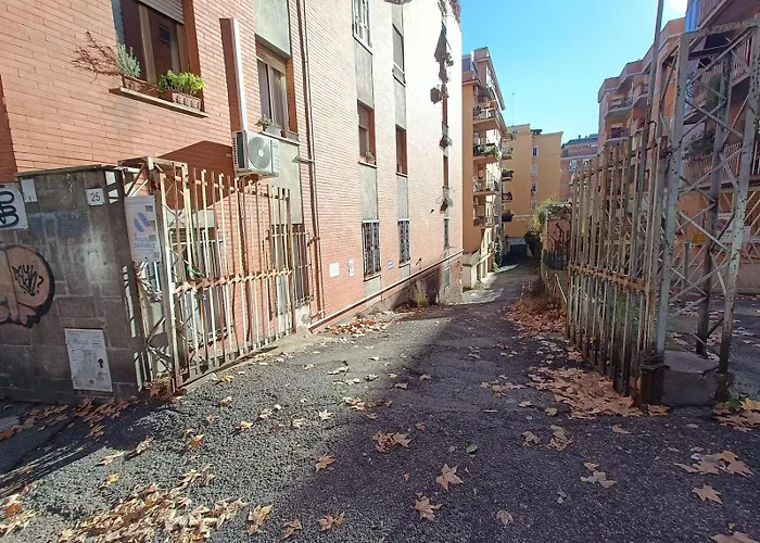 Lacasitadeau - Trastevere-monteverde-vaticano * רומא